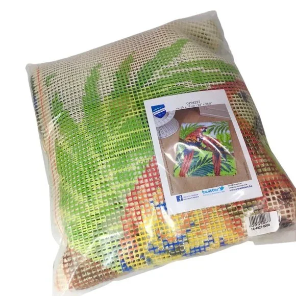 Parrots in the Jungle Parrot Latch Hook Kit NIP Vervaco Wall Hanging Rug 0194227
